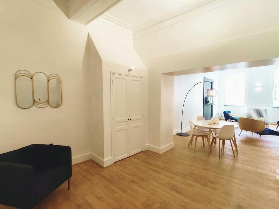 Appartement Carcassonnais Avec Parking カルカソンヌ エクステリア 写真